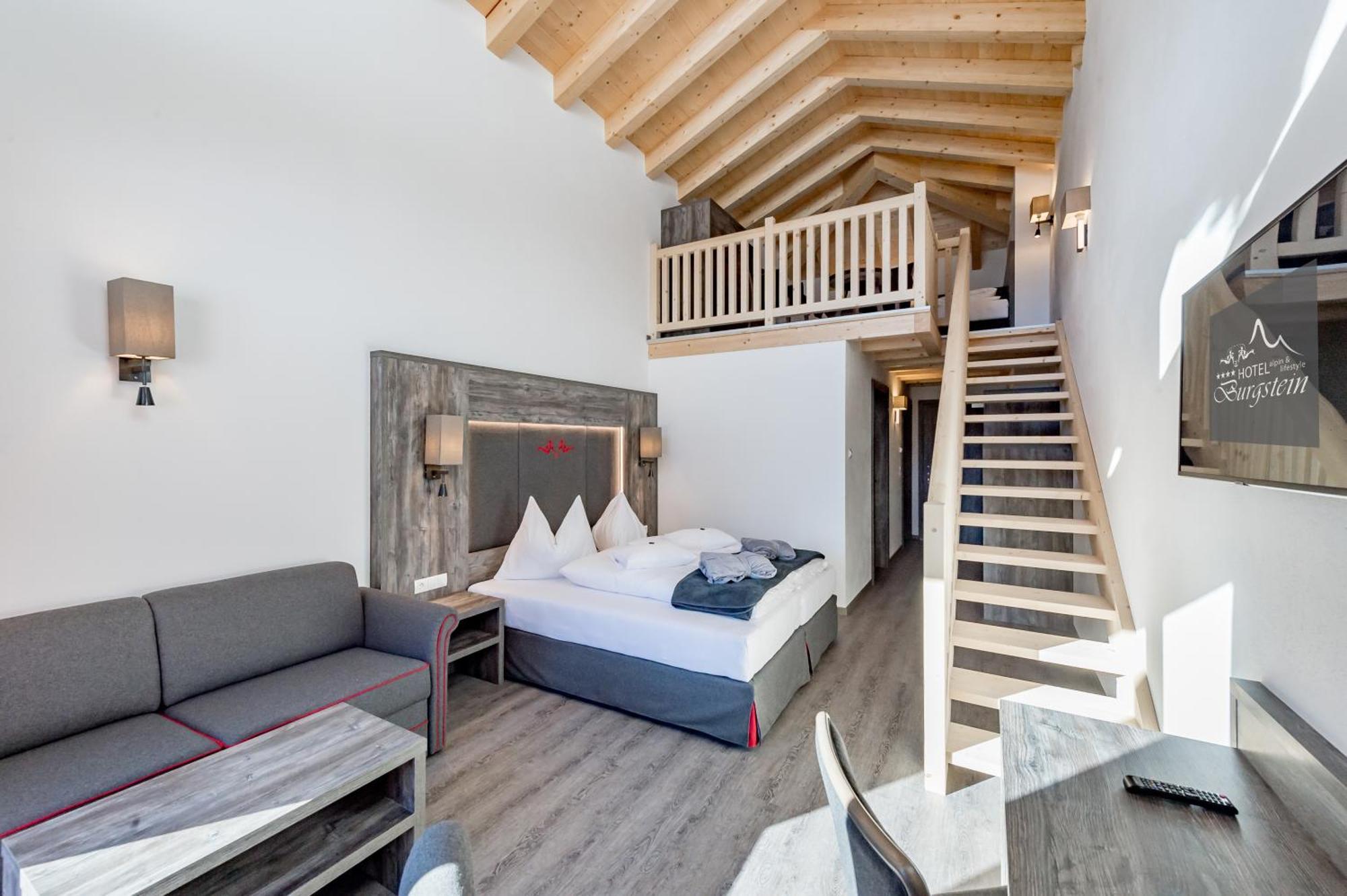Hotel Burgstein - Alpin & Lifestyle Лангенфельд Номер фото